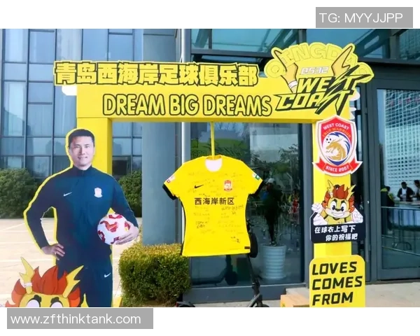 足球阳台上的激情时刻与球迷心声分享足球带来的快乐与感动